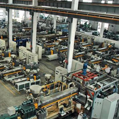 六安工厂设备维修现场